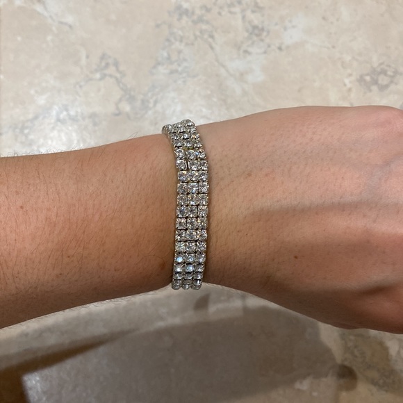 NWT Rhinestone Bracelet - Picture 3 of 3
